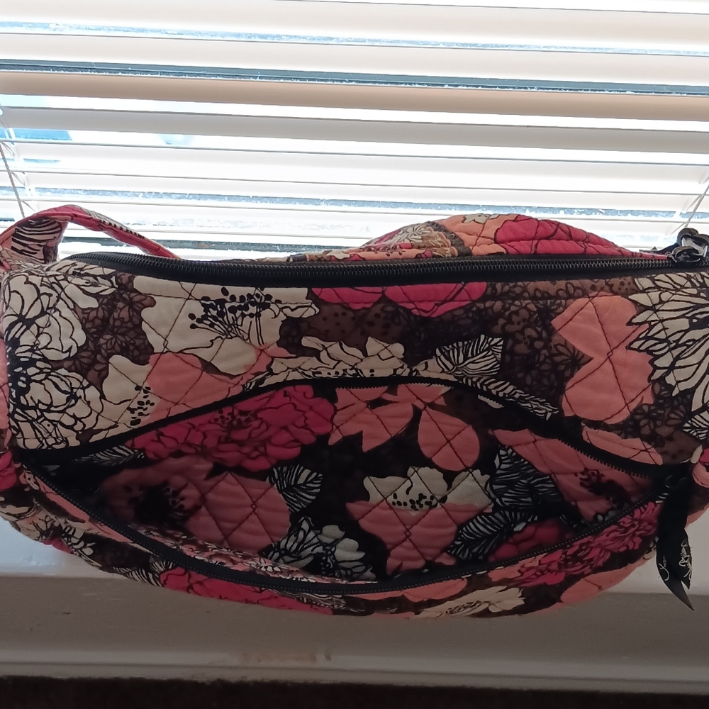 Vera Bradley Bag - Picture 6 of 8